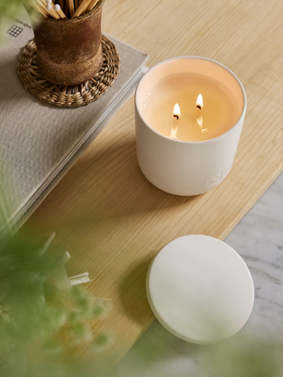 CIRCA Cotton Flower & Freesia Candle 300g