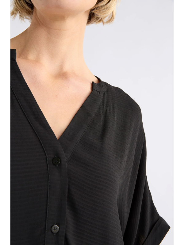 ELK the Label Omia Top Black Detail