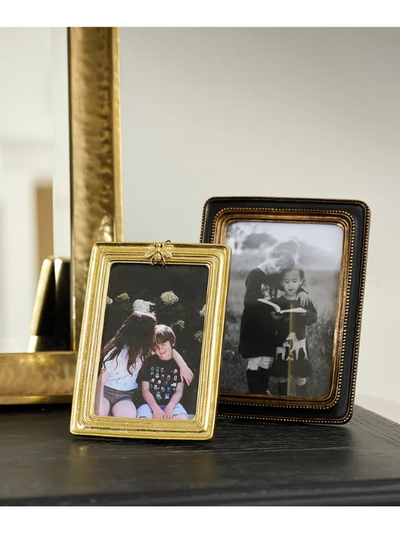 French Country Ribbed Bee Picture Frame Gold 4x6"