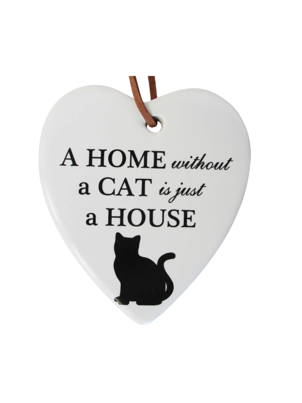 LaVida Hanging Heart Cat Home