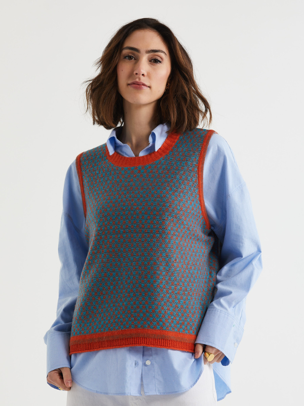 LD+CO Lambswool Vest Persimmon Front