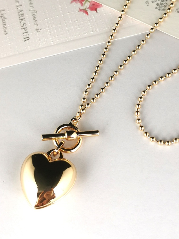 S.H.E Jewellery Small Heart Charm Necklace Gold