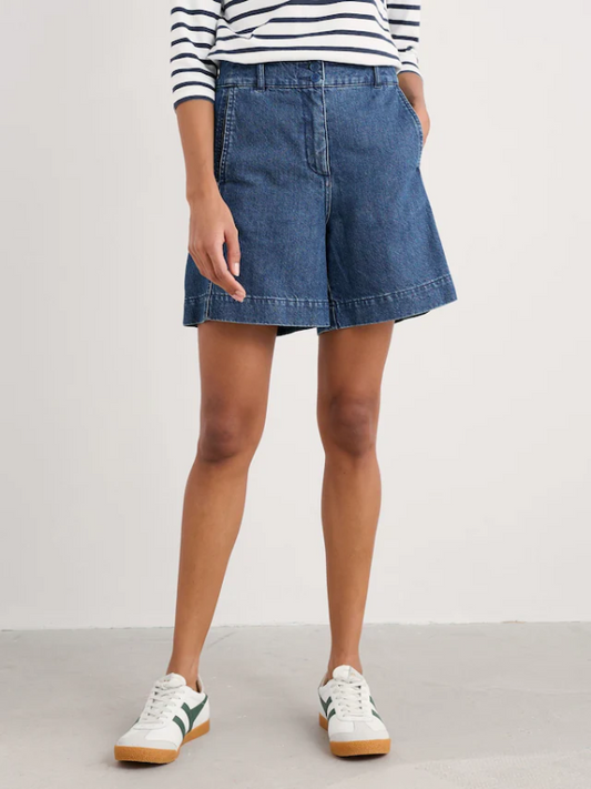 Seasalt Cornwall Lowarth Shorts Mid Wash Front