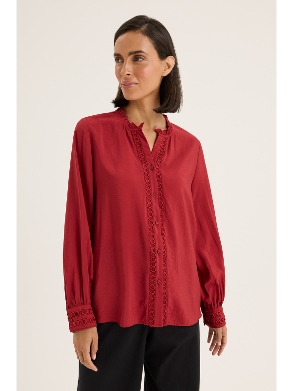 Yarra Trail Destiny Shirt Scarlet Front