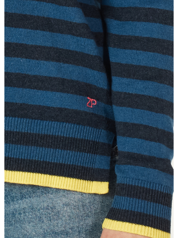 Zaket & Plover Essential Stripe V Denim Detail