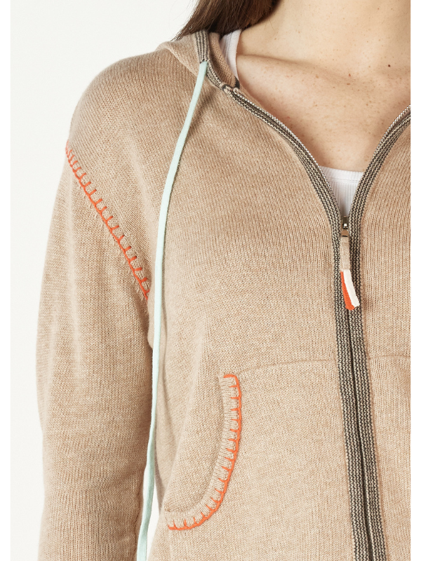 Zaket & Plover Hand Craft Hoodie Oat Detail