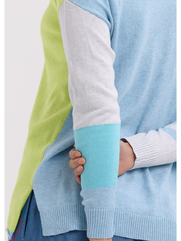 Zaket & Plover Ladder Stripe V Baby Blue Detail