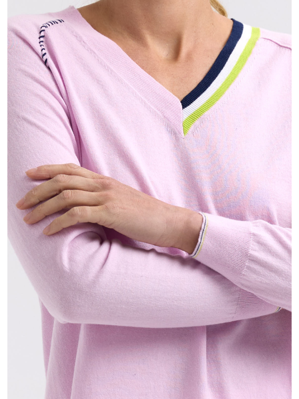 Zaket & Plover Rounded Bottom V Lilac Detail